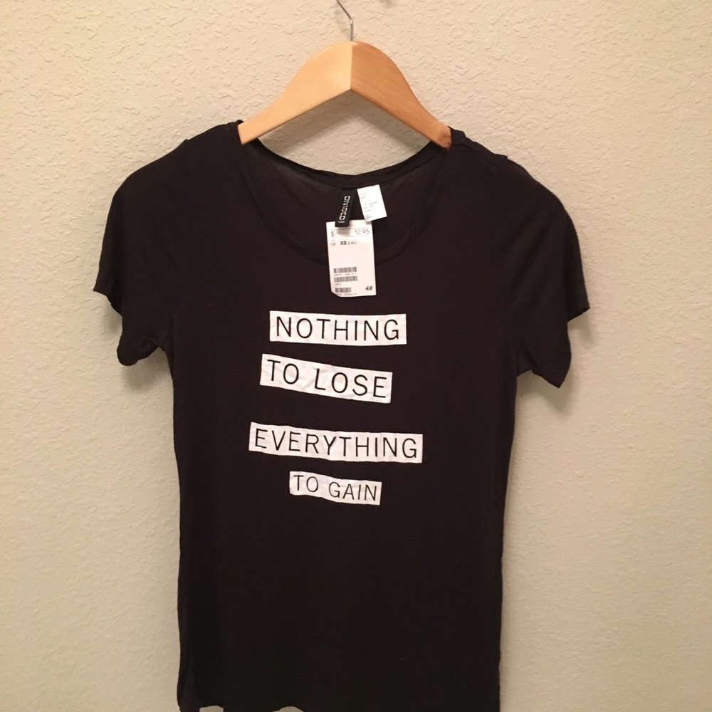 Xs black graphic tee shirt